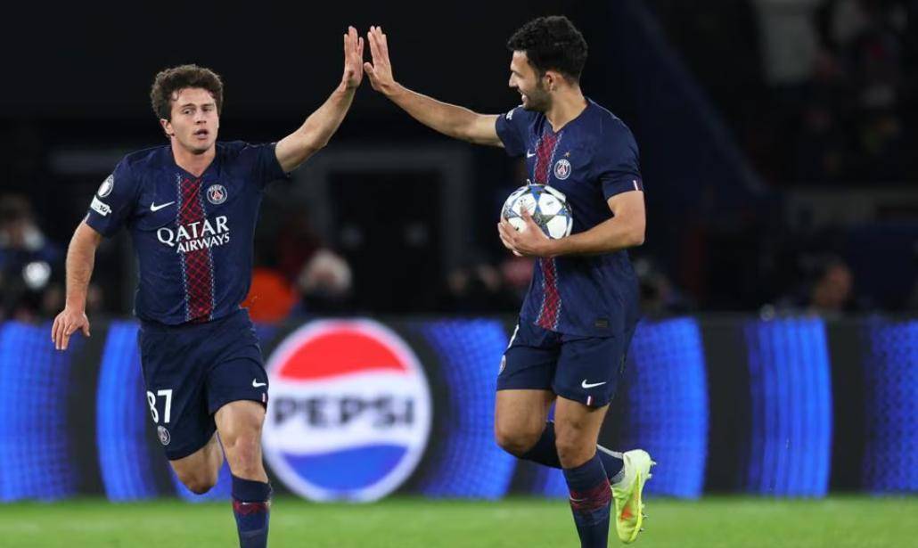 2-1!十人拜仁杀疯了:欧冠碾压巴黎+4连胜霸榜,利物浦弃将双响